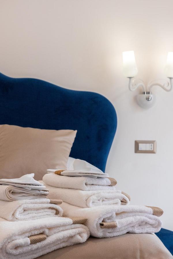 Lovely Rooms - Guest House Suites Triggiano Εξωτερικό φωτογραφία