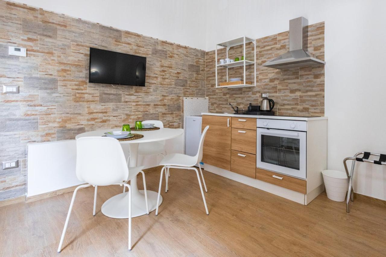 Lovely Rooms - Guest House Suites Triggiano Εξωτερικό φωτογραφία