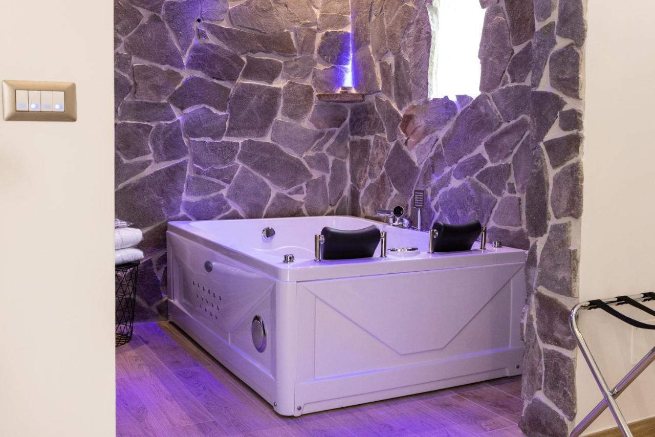 Lovely Rooms - Guest House Suites Triggiano Εξωτερικό φωτογραφία